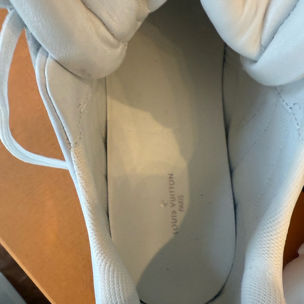 Louis Vuitton Black and White Sneakers - Picture 7 of 8